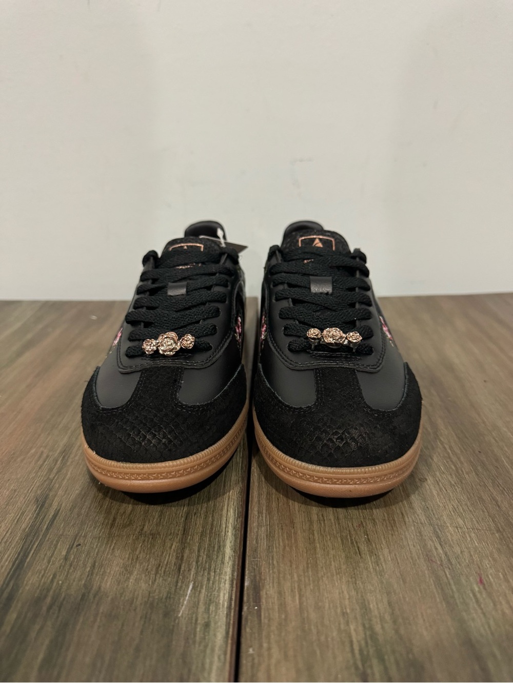 SKECHERS COURT & CLASSIC WOMEN SHOES - Picture 5 of 10